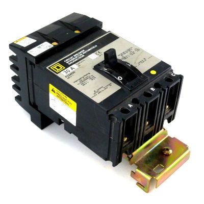 INT. I LINE EX 3P 30A SCHNEIDER FC34030 Tienda EEGSA